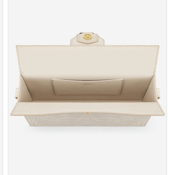 JW PEl Ivory Croc Grace
Box Bag NWOT Contemporary, Elegant, Simplicity, Chic - Picture 5 of 17
